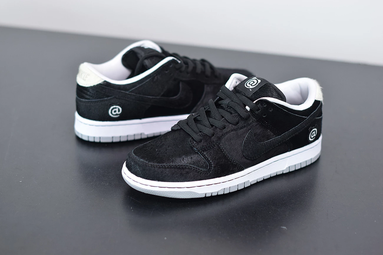Fit Sporting Goods Medicom Toy X Nike SB Dunk Low “BE@RBRICK” Black/White 7 Fit Sporting Goods Medicom Toy X Nike SB Dunk Low “BE@RBRICK” Black/White - Image 5