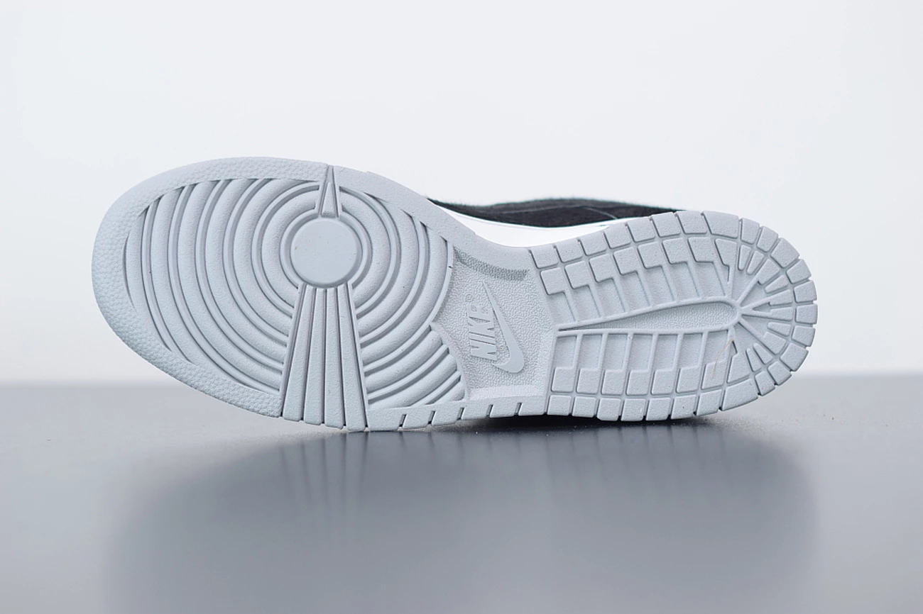 Fit Sporting Goods Medicom Toy X Nike SB Dunk Low “BE@RBRICK” Black/White 9 Fit Sporting Goods Medicom Toy X Nike SB Dunk Low “BE@RBRICK” Black/White - Image 7