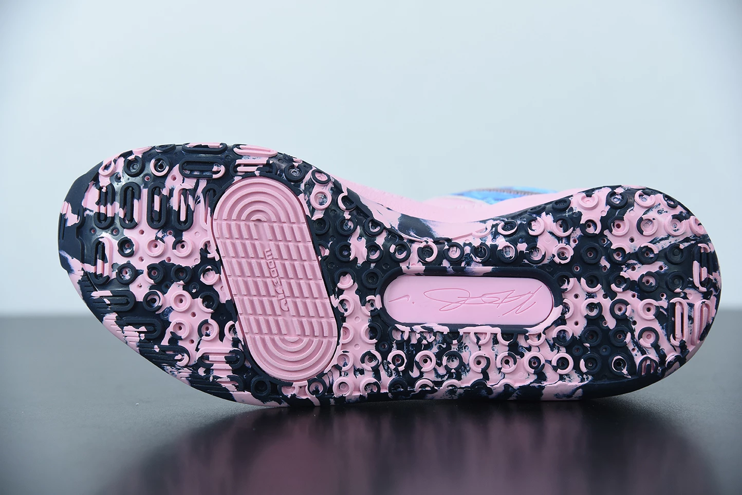 Fit Sporting Goods Nike KD 13 ‘Aunt Pearl’ DC0011-600 For Sale 9 Fit Sporting Goods Nike KD 13 ‘Aunt Pearl’ DC0011-600 For Sale - Image 8