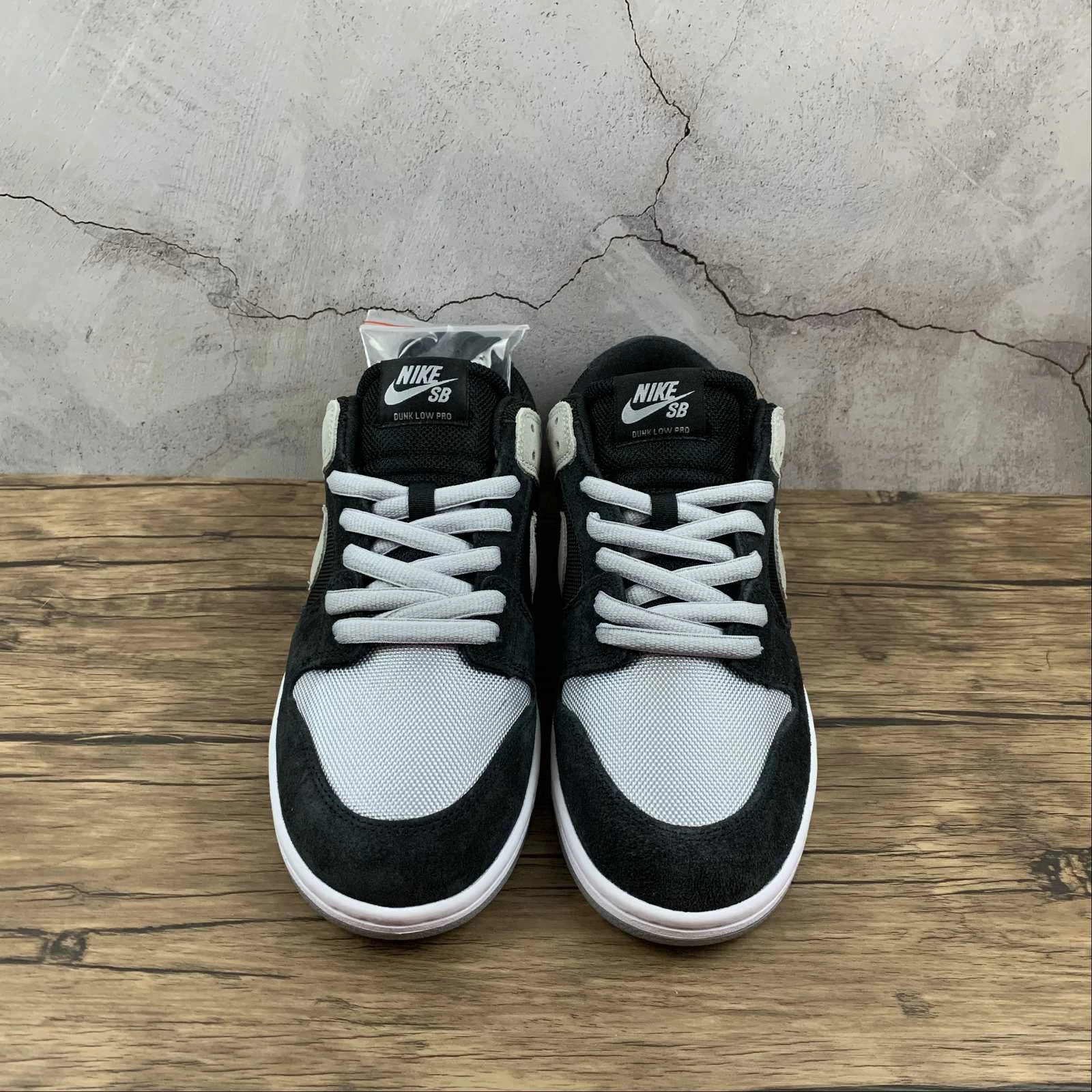 Fit Sporting Goods Nike SB Dunk Low Black/Wolf Grey-White 854866-001 5 Fit Sporting Goods Nike SB Dunk Low Black/Wolf Grey-White 854866-001 - Image 4